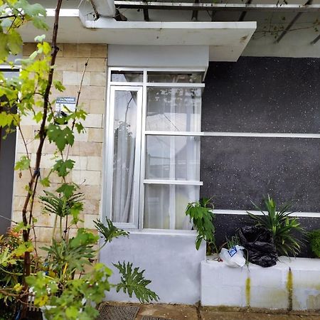 Homestay Srikandi Garut Εξωτερικό φωτογραφία