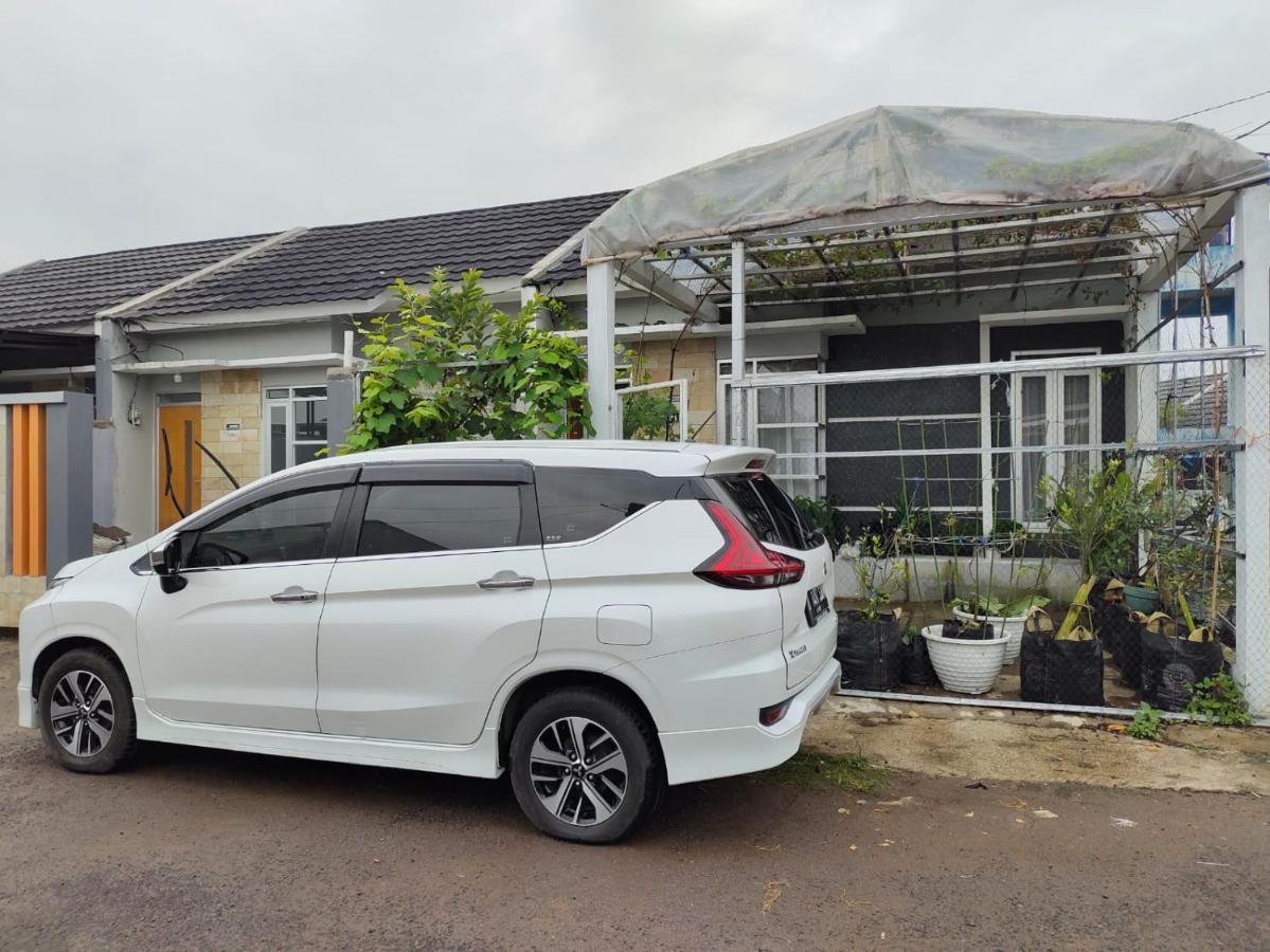 Homestay Srikandi Garut Εξωτερικό φωτογραφία