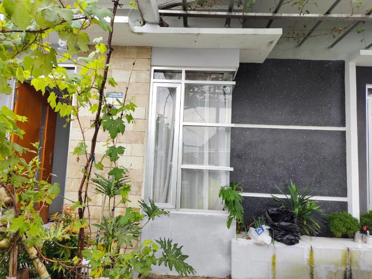 Homestay Srikandi Garut Εξωτερικό φωτογραφία